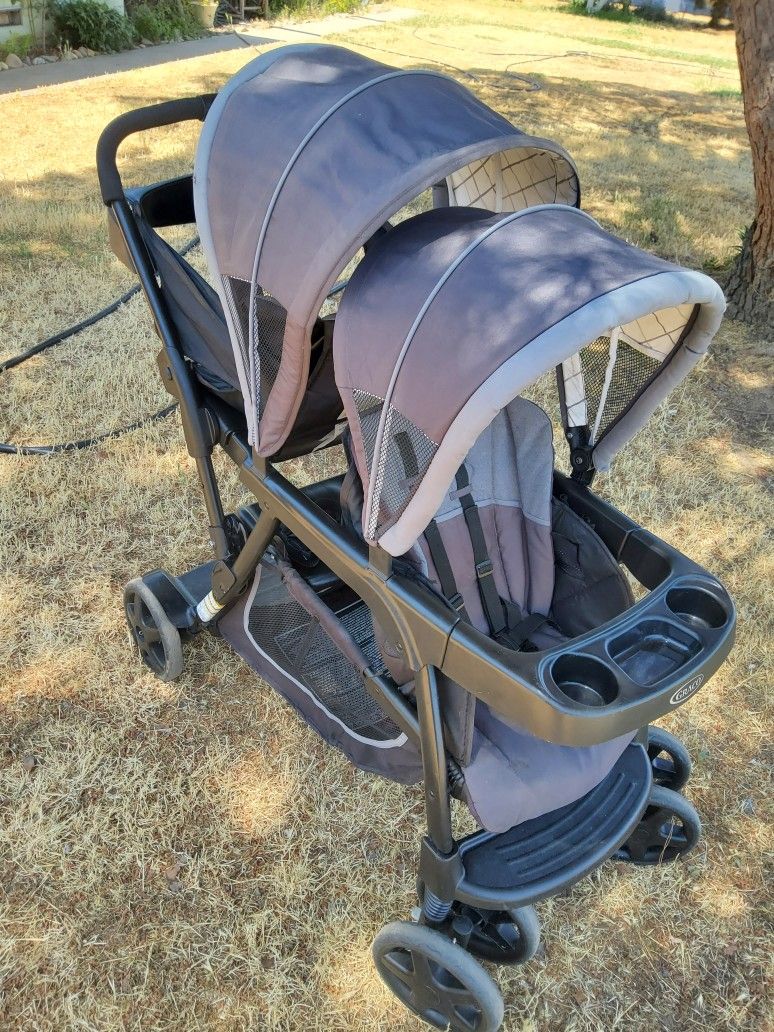 Graco Double Stroller And Sit And Stand