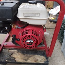 Generac   5250 Watts Generator Honda Engine