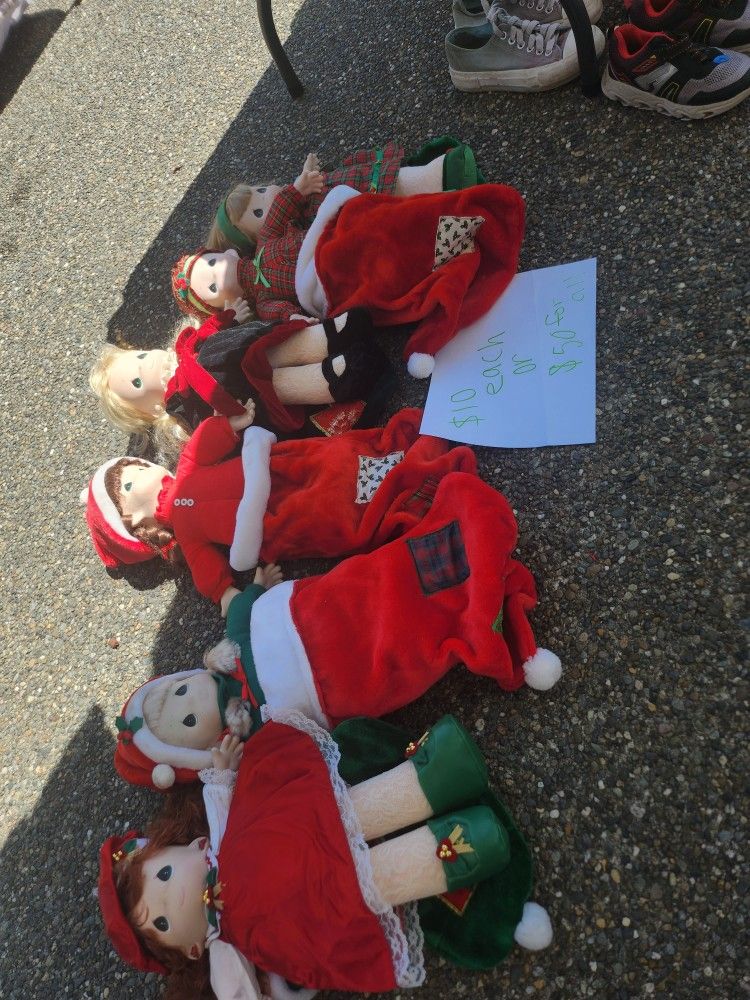 Precious moments Dolls