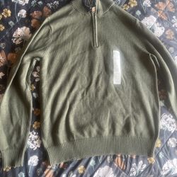 Green Turtle Neck