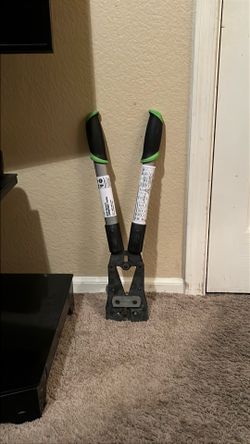 Commercial wire crimper