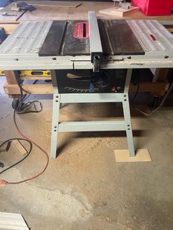 Delta table saw