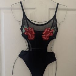 Rose🌹/Black bodysuit💋