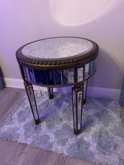 Round Mirrored Table