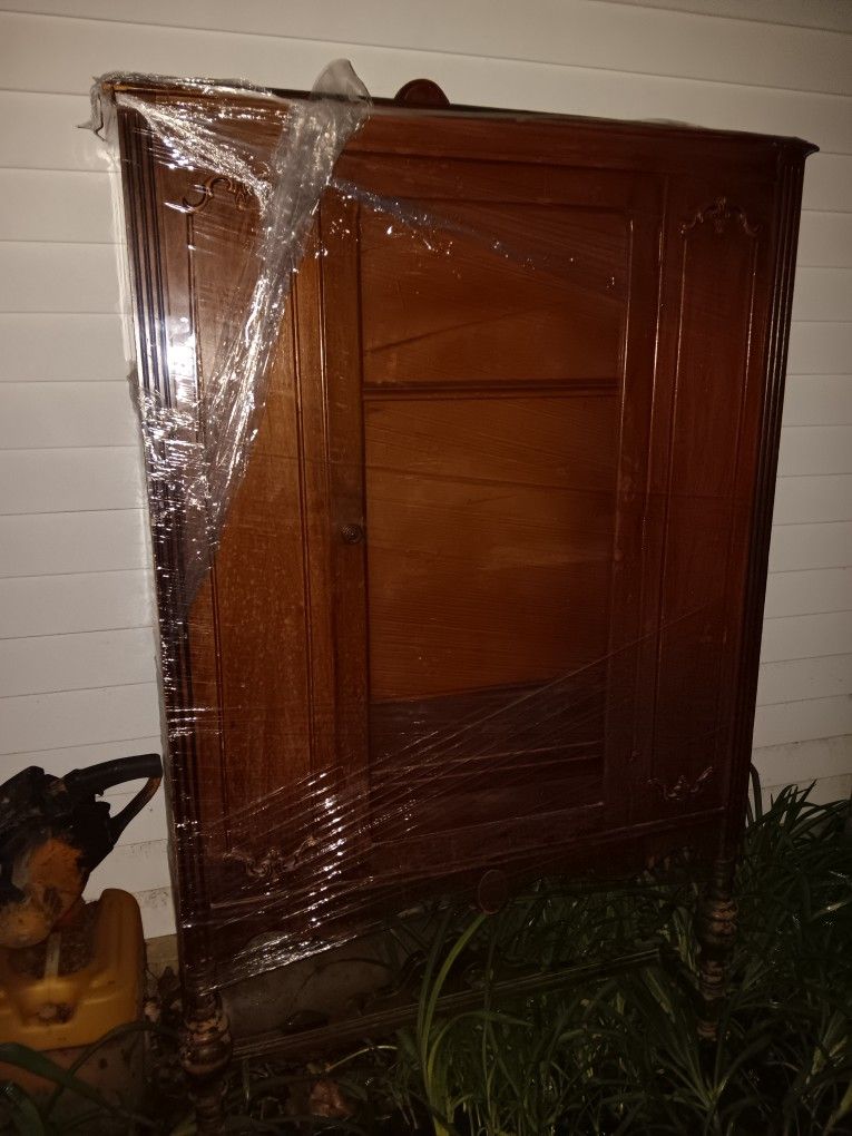 China Cabinet Good Condition