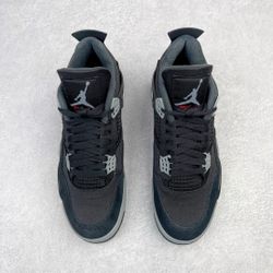 Cool black Air Jordan 4, a versatile fashion shoe