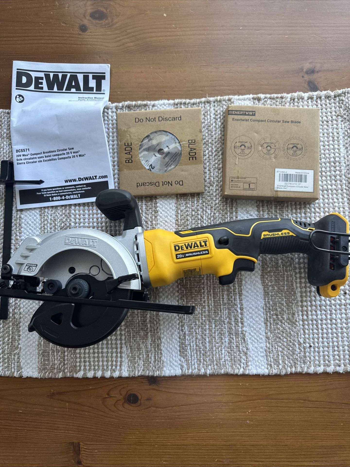 DEWALT Circular Saw: 4 1/2 In Blade Dia. Left 1 9/16 In Max. Cutting Dp MTD New