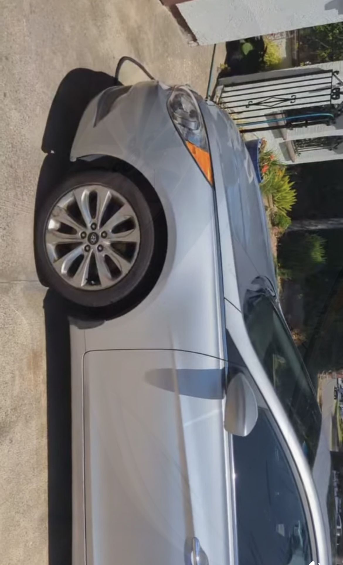 Grey Push To Start Hondai Sonata