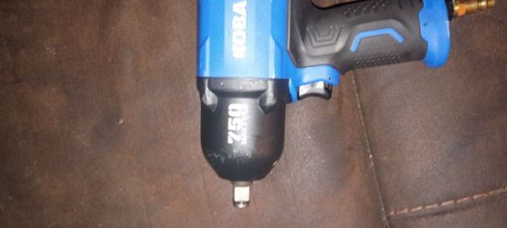 Kobalt 1/2-in 750-ft lb Air Impact Wrench