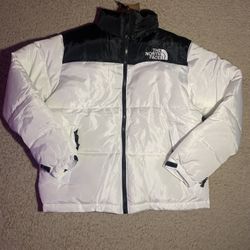 BRAND NEW White Northface Puffer Jacket 1996 Retro Nuptse Sizes SMALL AND MEDIUM