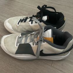Nike Kyrie Low 5 White Wolf Grey Black 10.5