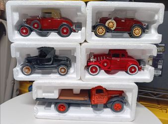 Vintage Die-Cast Classic Car Models Set of 5