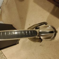 Shark Navigator DLX Swivel Vacuum