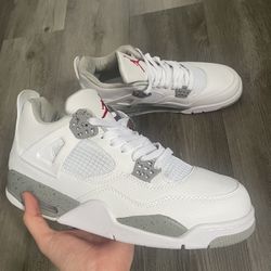 Jordan 4s Oreo 
