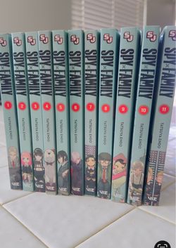 Spy X Family volume books
