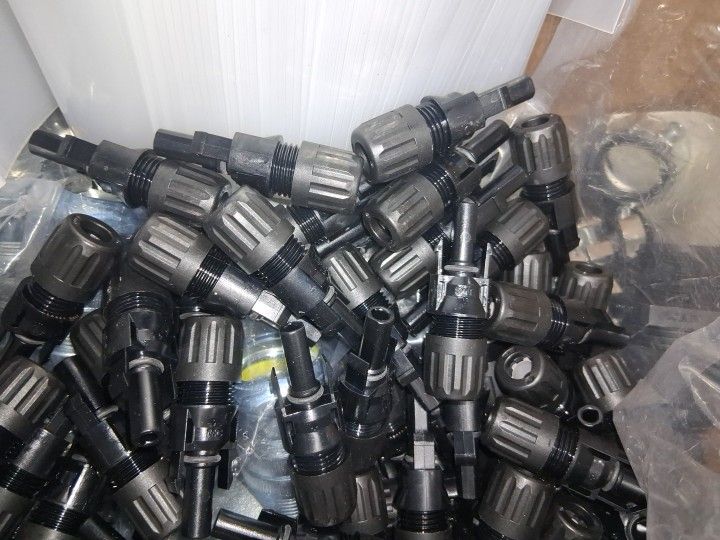 MC4 HEADS 50 M & 50 F $35 100M & 100F$50