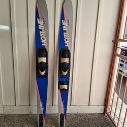 Water Skis 