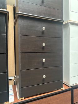 Four drawers dresser / 4 drawers dresser