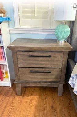 King bed with side table