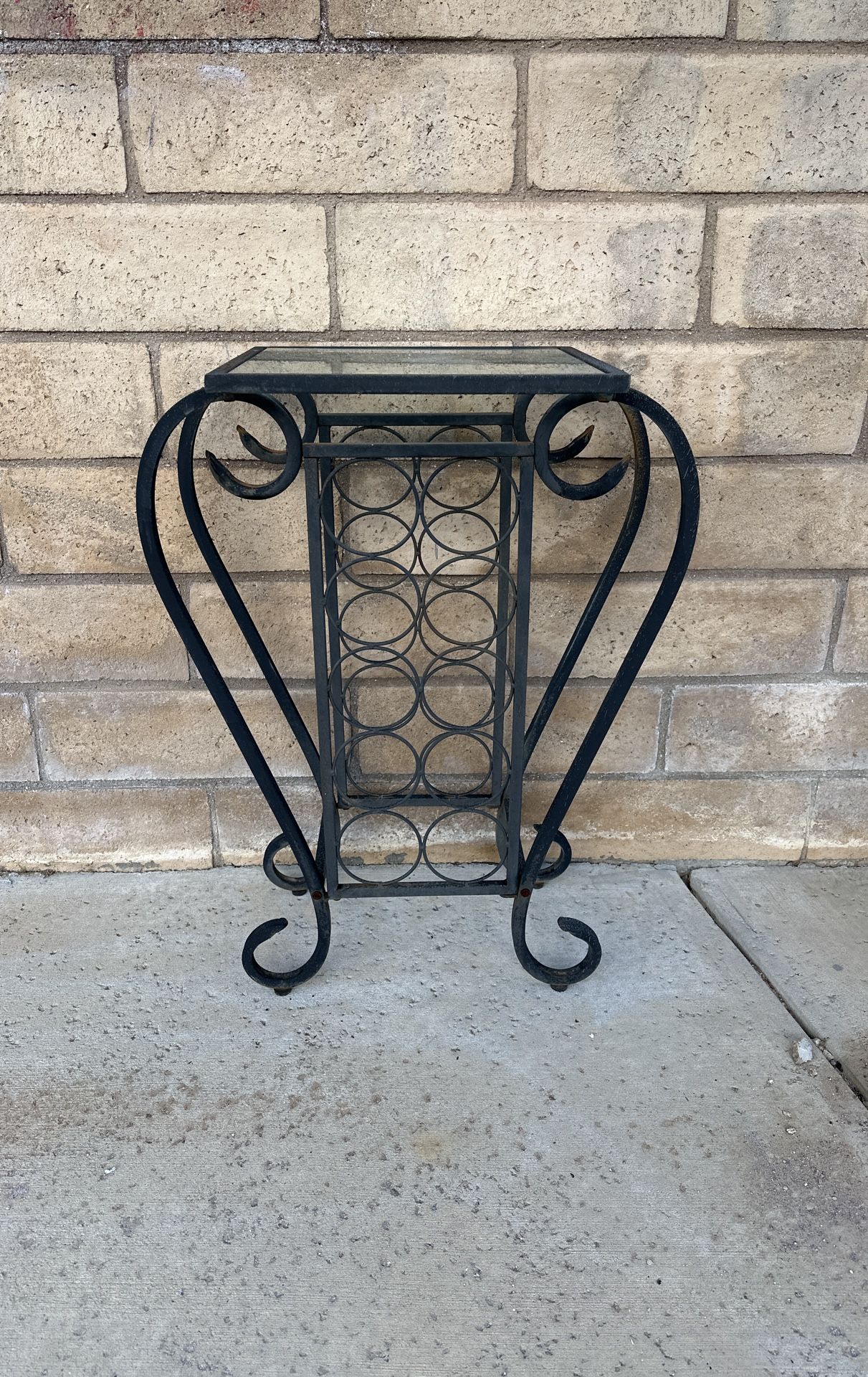 Metal 10 bottle Wine Rack 30” Tall $10