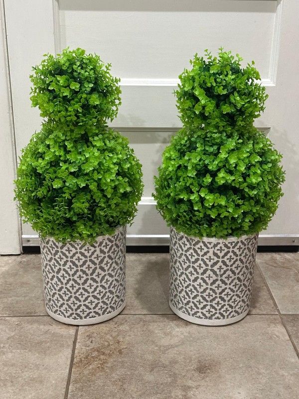 Artificial Topiary Balls 23"H