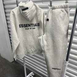 Essentials Sets 