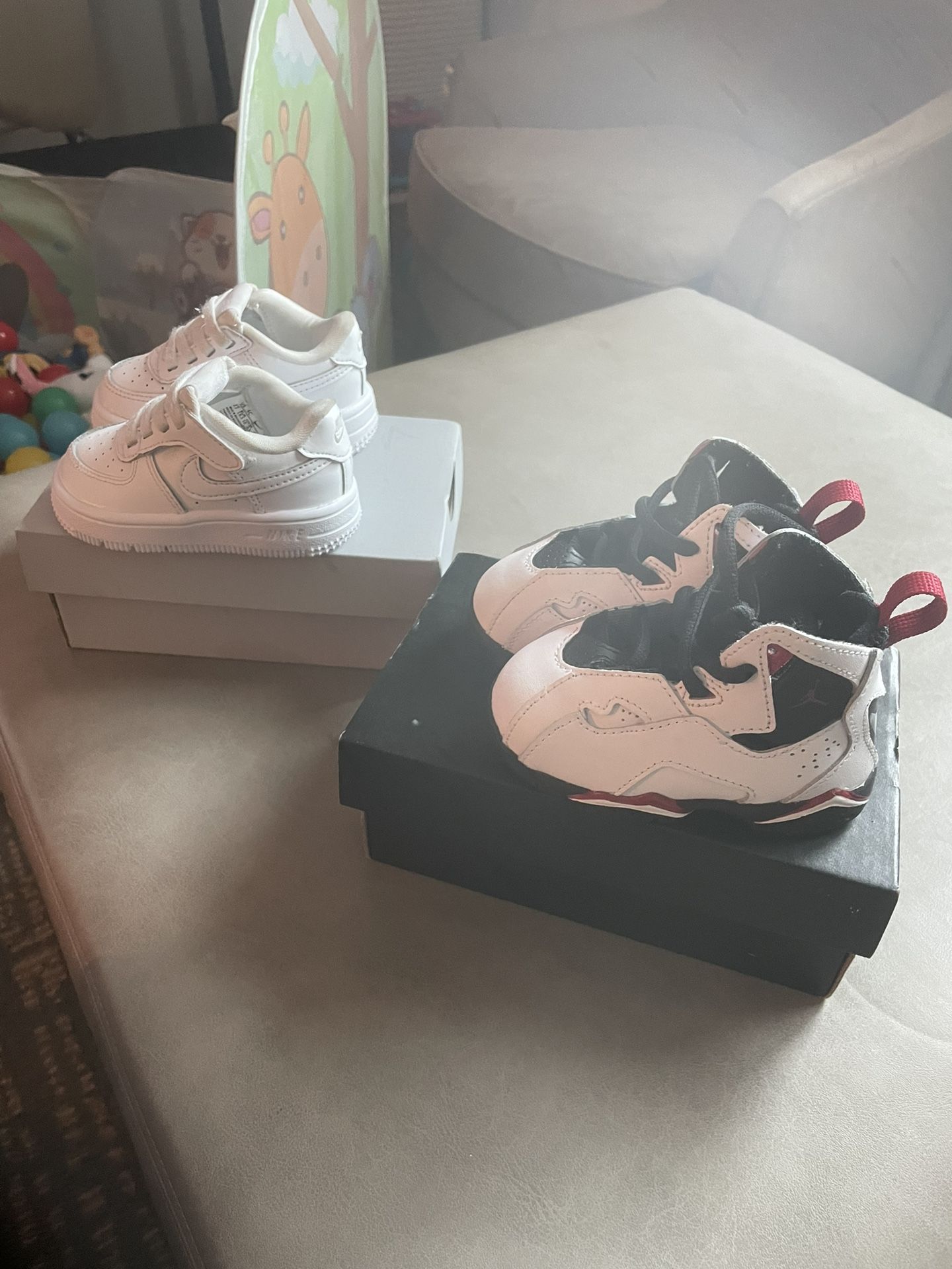 4c Jordan’s , White AF1