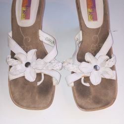 Hot Cakes Lucy 757162 Heeled Thong Sandals White Size 9M