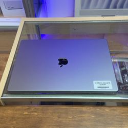 16”MacBook Pro M1 Max 32Ram 1TB SSD