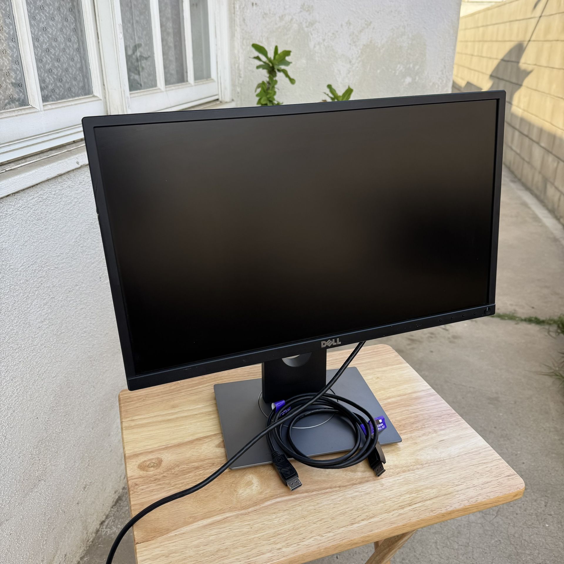 Dell P2217H 22" Monitor 1920x1080 60 Hz, IPS, 6 ms, 250 Nit