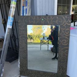 Yard Sale 2547 N 37th Way Phx AZ 85008