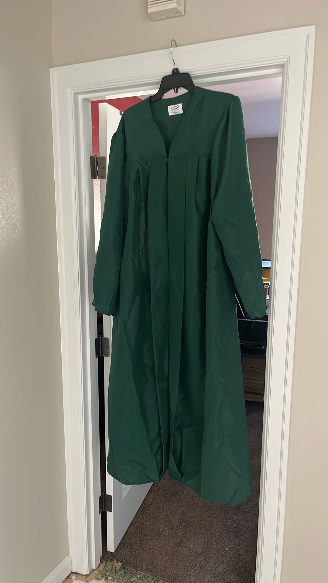 Two Emerald Ridge Green Graduation Gowns W/ 1 Cap