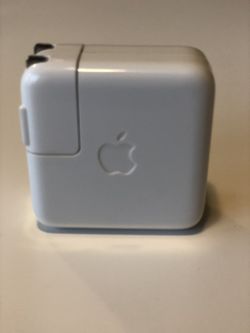 Apple 12 W USB Power Adapter