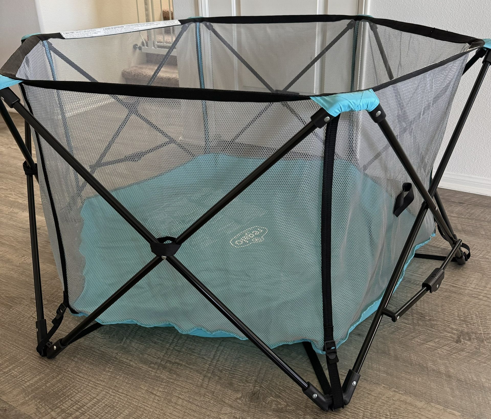 Regalo my Portable Play Yard Indoor And Outdoor