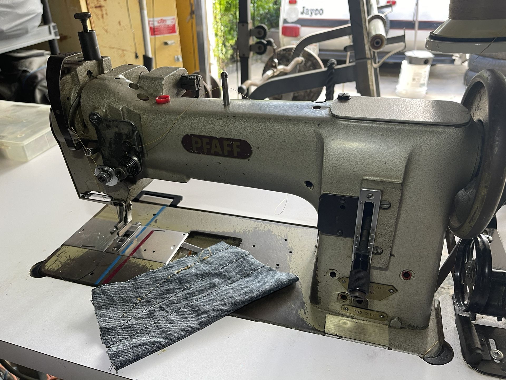 Sewing Machine Pfaff 545 H4 for Sale in Modesto, CA OfferUp