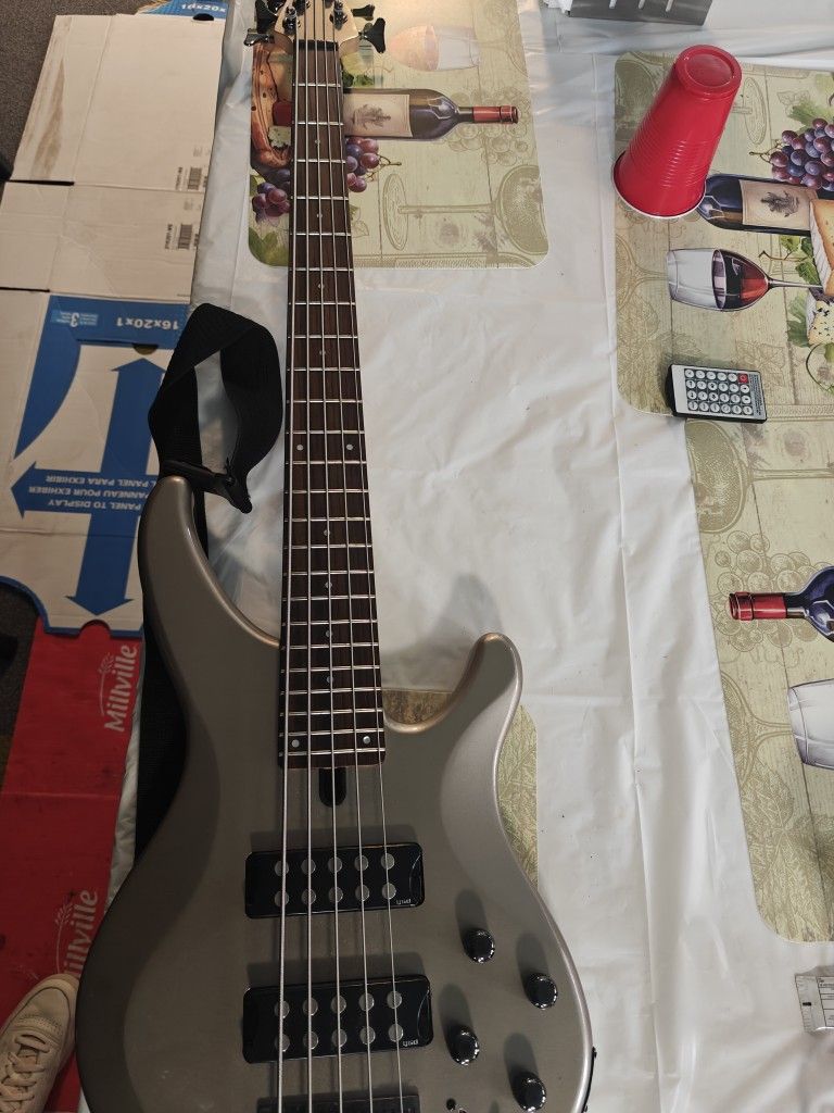Yamaha TRBX504 4-String Electric Bass Guitar
