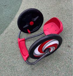 Children’s Rider - Radio Flyer, Cyclone Ride-on for Kids, Arm Powered, 16" Wheels, Red.
