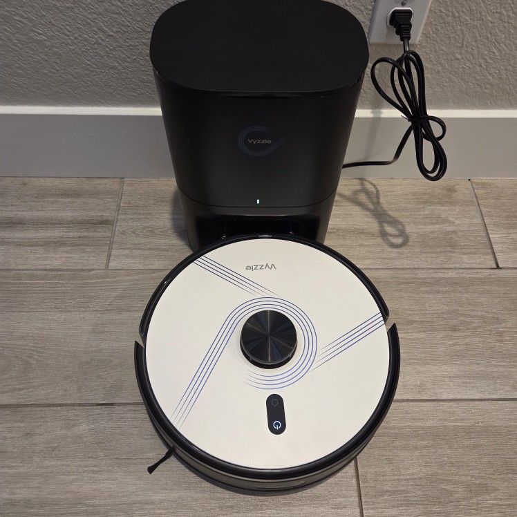 Robot Vacuum And MOP, New,  3.5L Bag, Smart Control, Lunar Navigation 