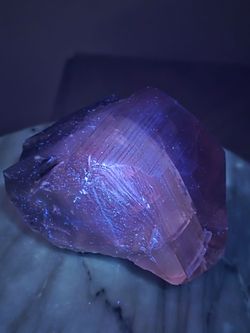 4.4 lb (1994g) Calcite Specimen Reactive With UV Lights