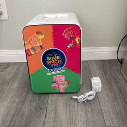 Cooluli Mini Fridge Sour patch kids, Snapple Collab promotional mini fridge