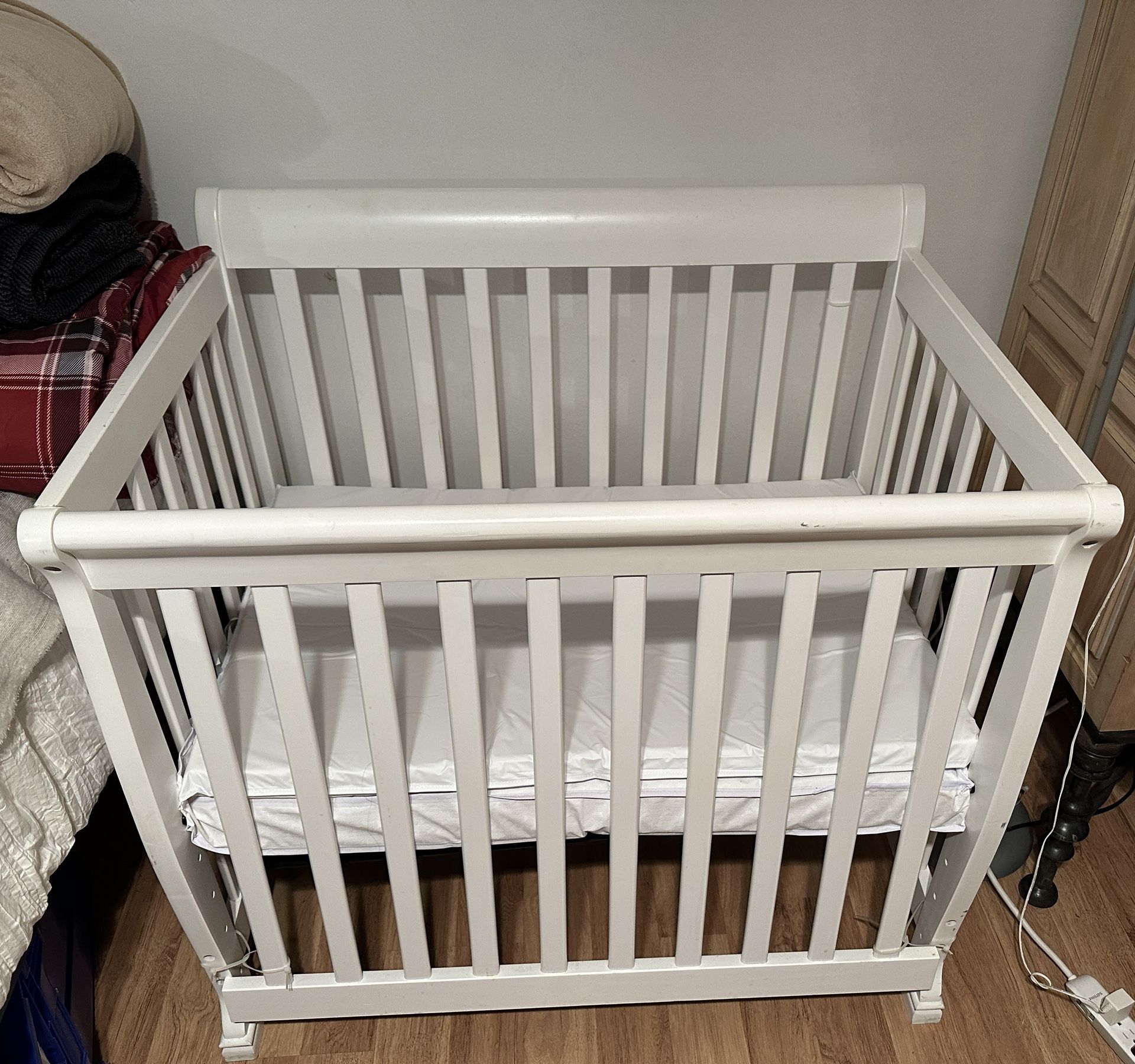 Mini Baby crib