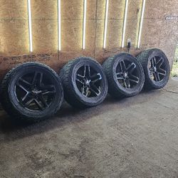 GM TRUCK WHEELS  Trailboss 20s Toyo TIRES