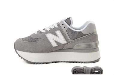 new balance Shoes Model 574+