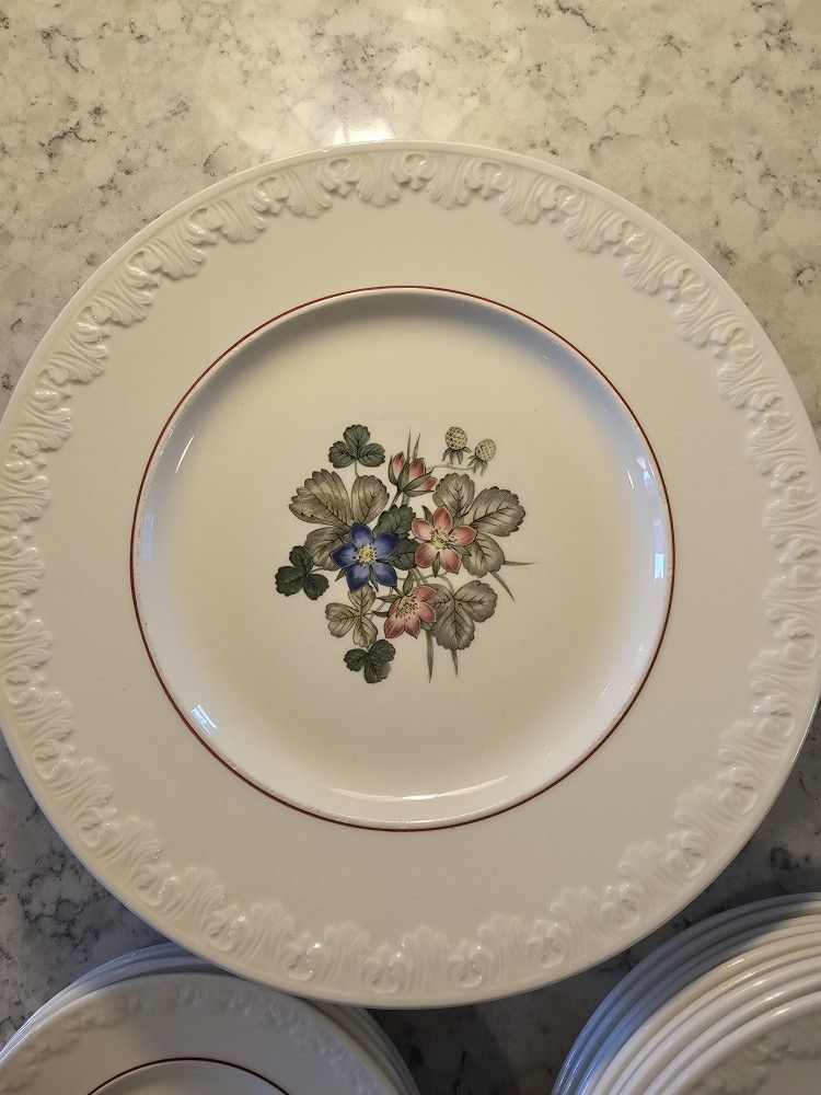 Wedgewood Corinthian China - Pembroke Pattern