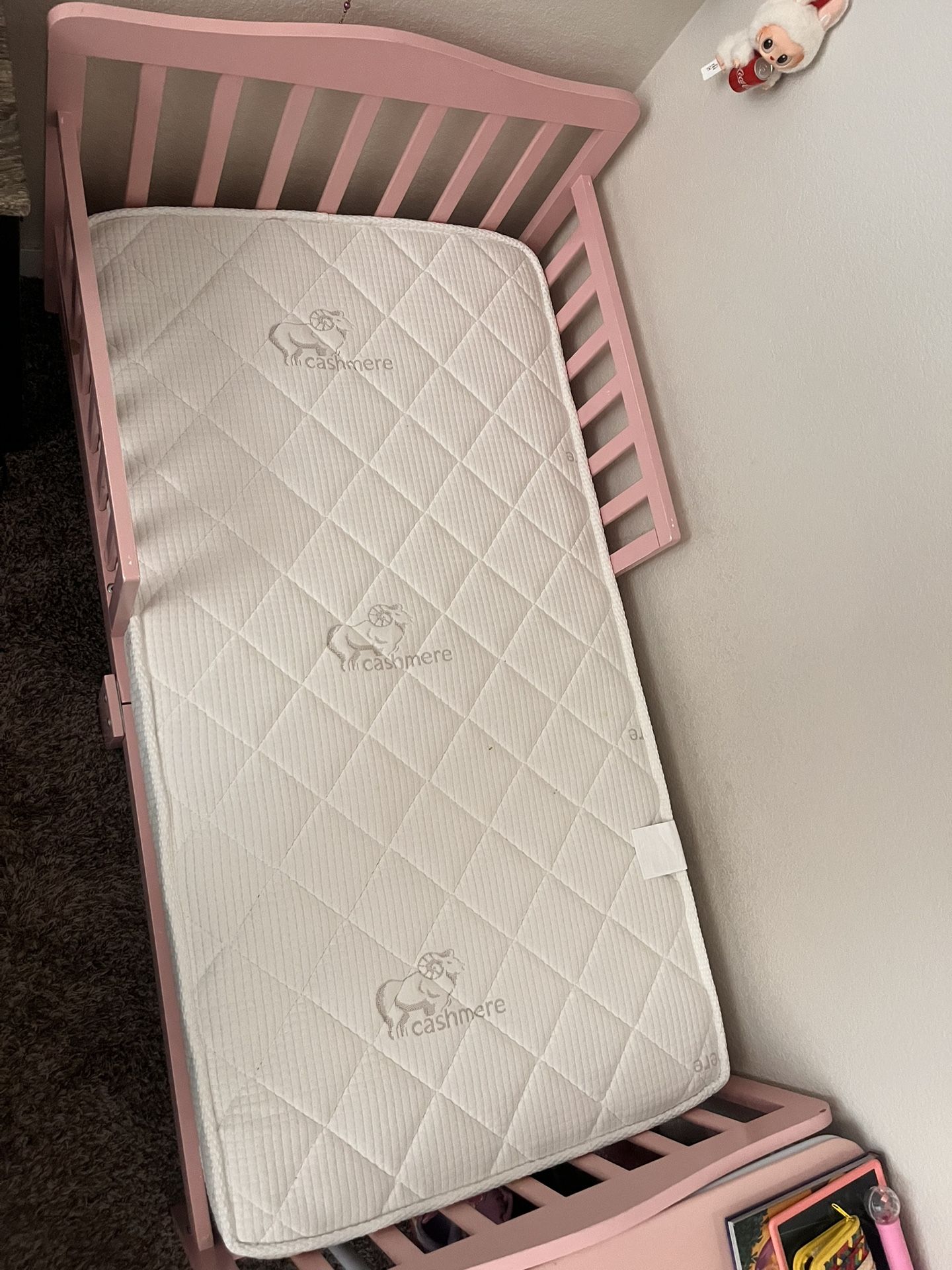 Pink Toddler Bed/Mattress