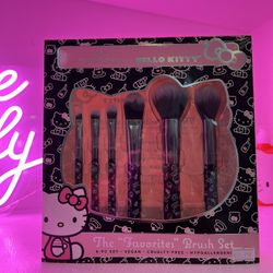 Hello Kitty Makeup Brushes 