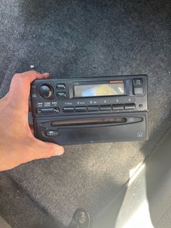 Honda factory radio with cd player