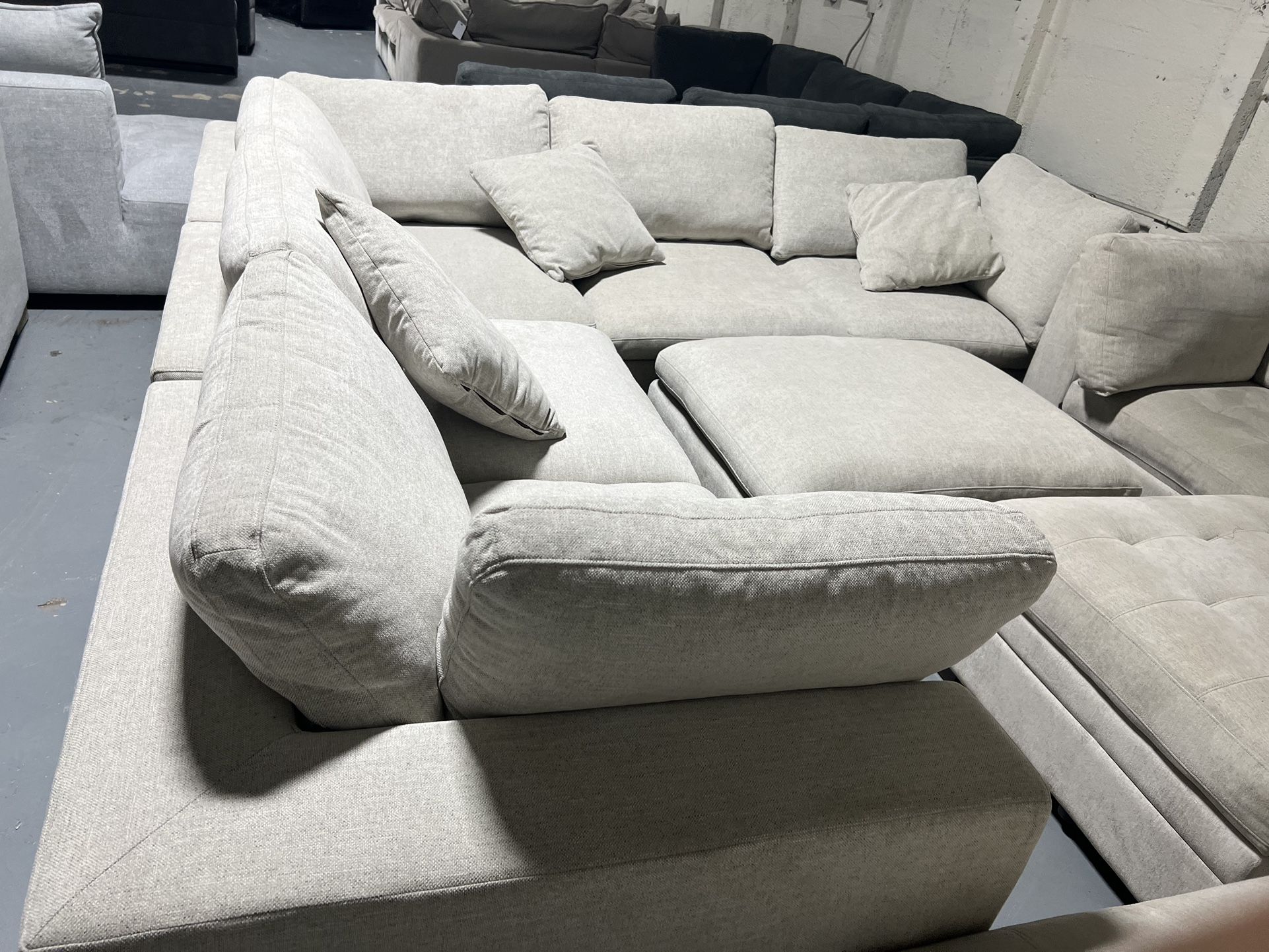 SECTIONAL COUCH Thomasville Lowell 6-piece Modular Sectional