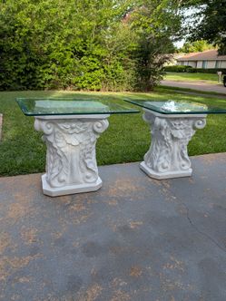 Corinthian capital pedestal tables