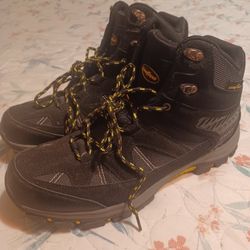 Good Year Boots,  Like New Size 12 W